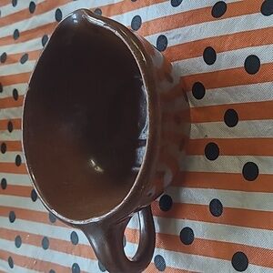 Bybee creamer or gravy boat brown.
